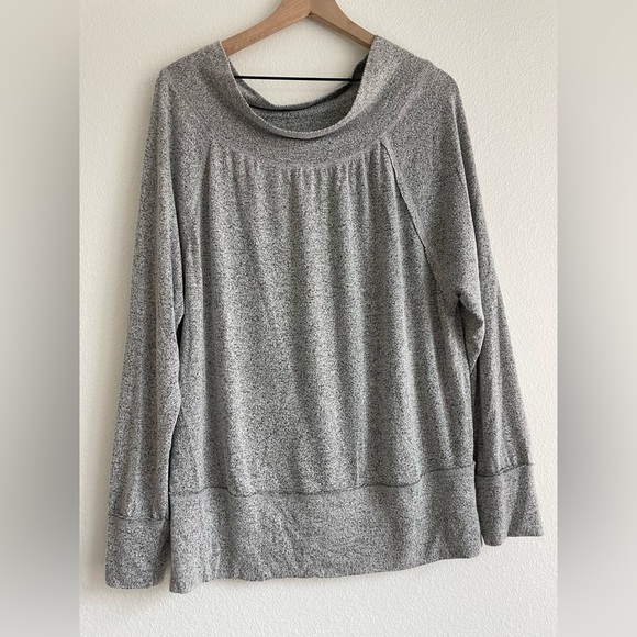 Oversized Sweater - Picture 2 of 4